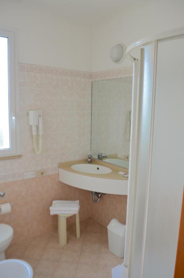 Hotel B&B Des Bains Milano Marittima Exterior photo
