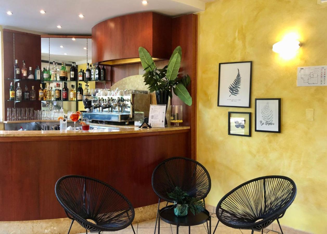 Hotel B&B Des Bains Milano Marittima Exterior photo