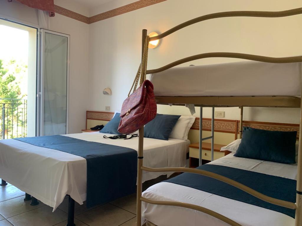 Hotel B&B Des Bains Milano Marittima Exterior photo