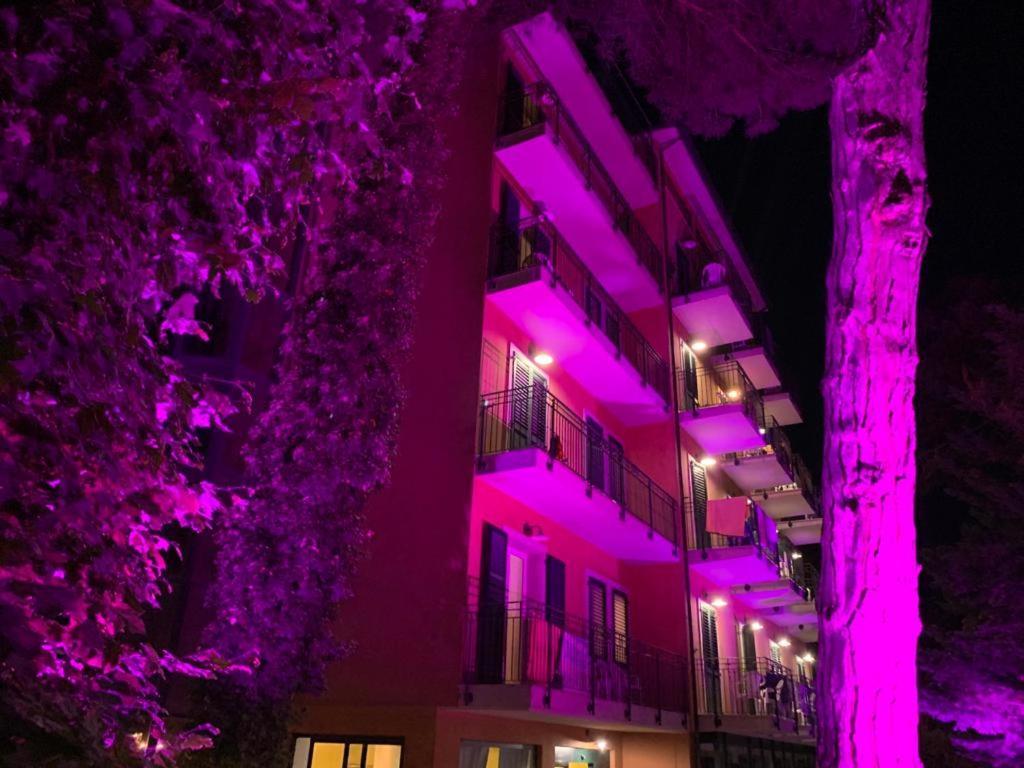 Hotel B&B Des Bains Milano Marittima Exterior photo